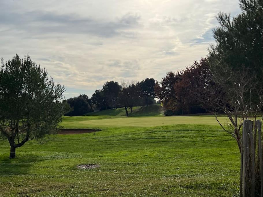 Apartamento App Le Golf T3 Terrasse Wifi Pkg Béziers Exterior foto